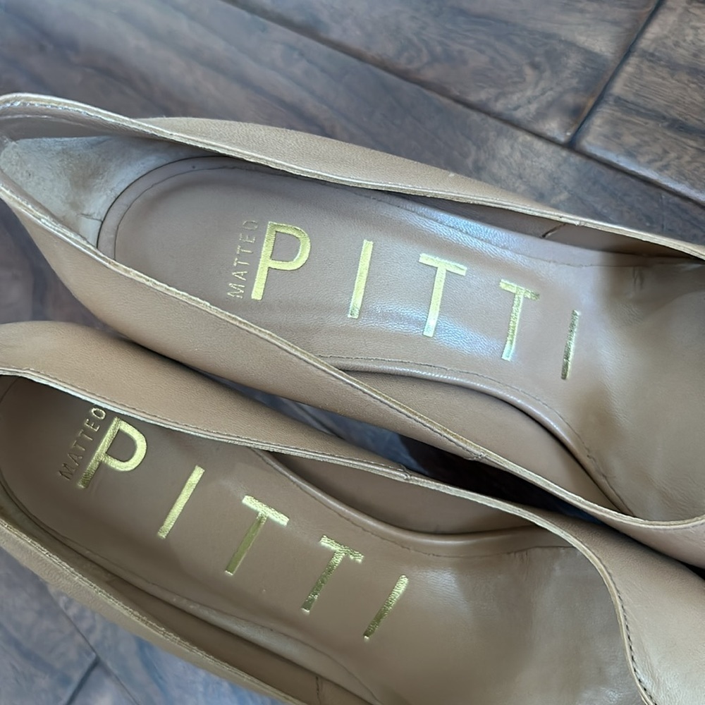 🧚🏼‍♀️ 💫 💞 NWTB MATTEO PITTI SCALLOPED PUMPS Color tan Size 7 TTS EU 38 - Picture 7 of 10
